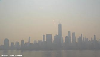 New York invasa da fumo e cenere: cosa sta succedendo