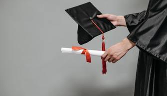 Antonio muore prima della Maturità, la scuola gli conferisce il diploma ad honorem