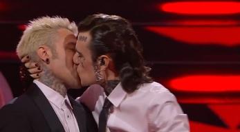 The Ferragnez: cosa è successo tra Chiara Ferragni e Fedez a Sanremo 2023? Ecco il trailer dell'episodio che lo spiega