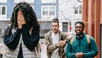 DL criminalità giovanile: 2 anni di carcere ai genitori se i figli non vanno a scuola, 1.000 euro di multa se i minori sono ammoniti