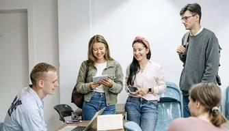 Caro-affitti, Bernini annuncia: "Stanziati 260 milioni per posti letto"