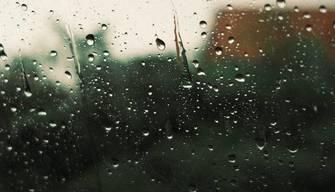 Scuole chiuse oggi 6 novembre per maltempo, la situazione per domani