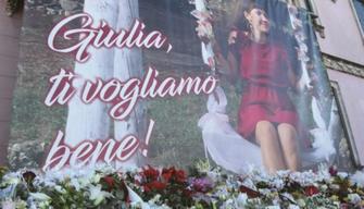 Padova, in 10mila per i funerali di Giulia Cecchettin. Il papà Gino: "Il vero amore è l’accettazione di tutto ciò che è"