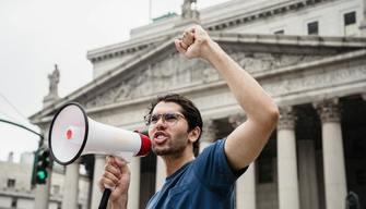 Tre licei occupati a Roma: dopo l'Albertelli anche il Rossi e il Visconti