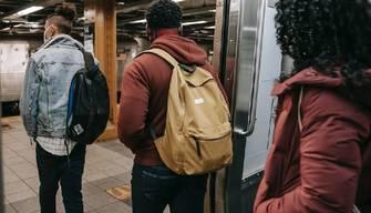 In Liguria trasporti gratuiti nel tratto scuola-casa per studenti under 19