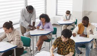 Il plico digitale è arrivato nelle aule: la seconda prova 2024 è iniziata