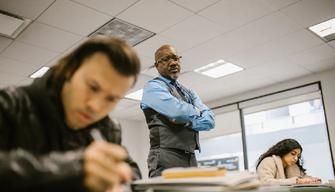 Studente sorpreso a copiare alla Bocconi non potrà fare esami per 6 mesi