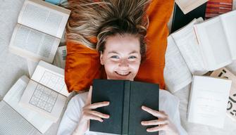 Dal TikTok su un’opera d’arte al gioco da tavolo fai da te, dal fare atti gentili al digital detox: quando i compiti delle vacanze sono “creativi”