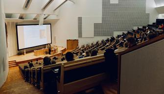 Quali sono gli esami più difficili di economia e come superarli?