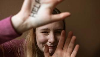 Studentessa racconta in un tema gli abusi subiti durante lo stage