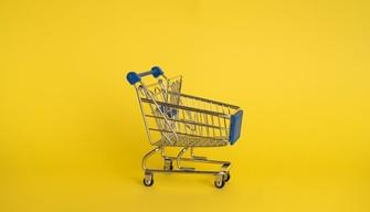 Perché i supermercati Esselunga a Milano chiuderanno prima