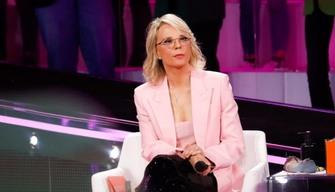 Amici, la puntata di domenica 12 gennaio: eliminati, sfide, classifiche e ospiti