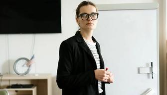 Quanto guadagna un insegnante della scuola primaria, media o superiore?