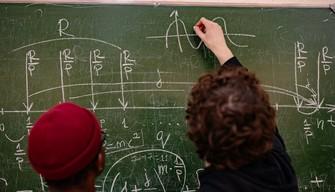 Studente di Medicina dà ripetizioni di matematica: “Esercizi banali, non capisco i prof che si lamentano del troppo lavoro”