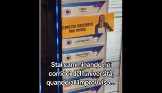 Alla macchinetta dell'università compare il caffè "espresso macchiato por favore"