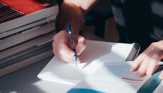 Introduzione tesina terza media 2025: come scriverla