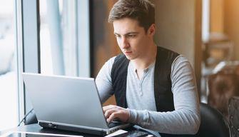 Posso chiedere la tesi a un professore con cui ho preso un voto basso?