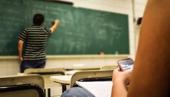 Studenti "Robin Hood" entrano nel registro elettronico della scuola: si alzano i voti e li abbassano ai secchioni