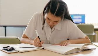 Prima prova Maturità 2025, i consigli dell’esperta per affrontare lo scritto di Italiano