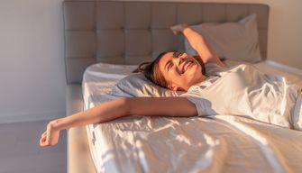 Chi si alza prima delle 7 (del mattino) è più felice: lo dice uno studio