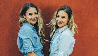 Prof confusi e genitori col cuore diviso a metà, tre coppie di gemelli fanno la Maturità nello stesso liceo