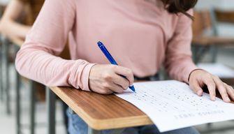 Maturità 2025, gli studenti “spiazzati” dalla prima prova: 2 su 3 non si aspettavano le tracce scelte dal MIM. Pasolini e Tomasi di Lampedusa? Mai studiati in classe