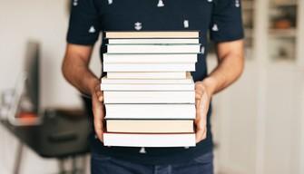 Libri scolastici, nuovi aumenti in arrivo. Le associazioni: 'Valutare detrazioni'