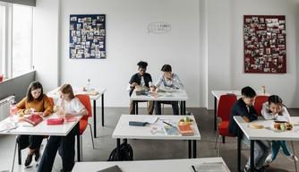 La scuola paga gite e stage linguistici agli studenti meno abbienti: un 'Fondo di Solidarietà' cambia tutto in un liceo di Roma