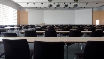 Dichiarazione di valore, cos'è il documento che sta bloccando tantissimi stranieri che vorrebbero studiare in Italia? Il caso della comunità tunisina