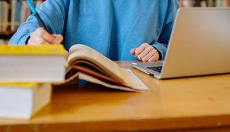 Borse di studio universitarie, recuperati quasi 2 milioni di euro assegnati a ‘furbetti’ che non ne avevano diritto