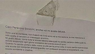 Studentessa tappezza la città con una lettera contro la scuola: ‘Fate qualcosa di utile’