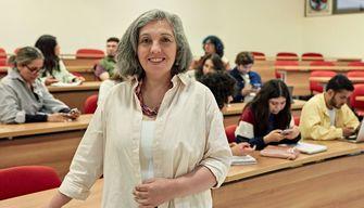 La prof che ha cambiato 23 scuole in 23 anni: ‘Vado in pensione, mi hanno rovinato la carriera’