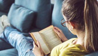 Leggere un buon libro riduce lo stress: bastano 6 minuti per eliminare quasi tutta l'ansia