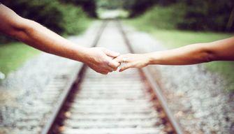 Relazione a distanza? C'è una formula che la spiega benissimo