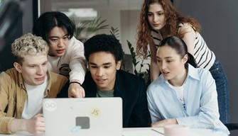 Educazione sessuale, 9 giovani su 10 chiedono che venga fatta a scuola