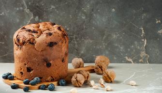 È nato prima il pandoro o il panettone? Ecco la storia dei due dolci natalizi