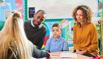 Contro l'ansia da prestazione la scuola 'oscura' il registro elettronico: voti visibili ai genitori solo poco prima dei colloqui