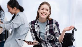 Scuola e disabilità, solo 1 istituto su 2 è davvero 'accessibile': mancano ascensori e bagni a norma