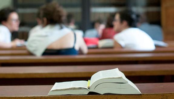 Chi Lo Consegue Continua A Studiare All Università