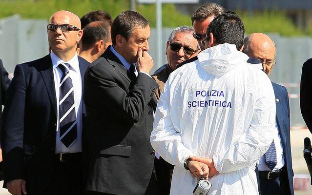 Profumo: rispondiamo ai vigliacchi, torniamo in classe!