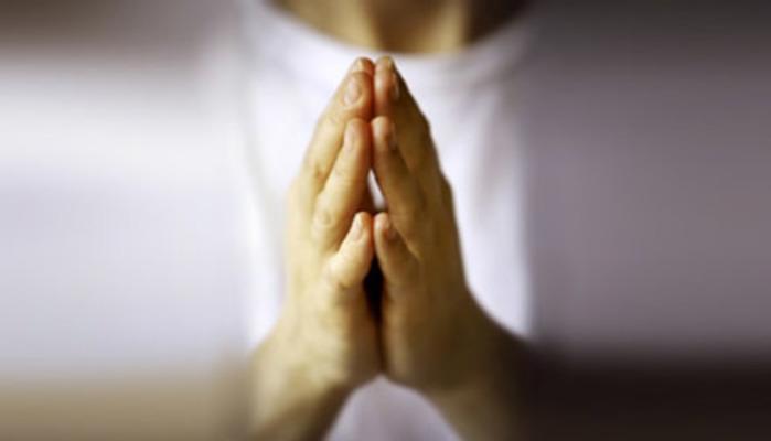 Effetto Papa Francesco: 3 su 4 pregano il Santo
