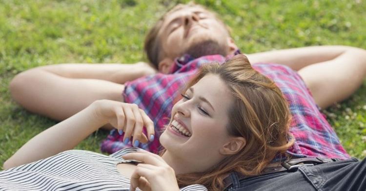 5 motivi per cui devi andare a vivere con il tuo migliore amico!