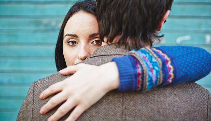 Gelosia, controllo e possessività: non sempre sono dimostrazione di amore