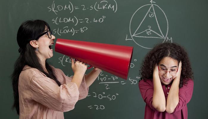 Come sopravvivere a una giornata tipo del liceo scientifico