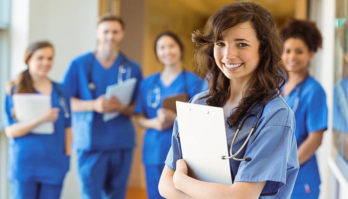 Test Medicina 2021, il “candidato tipo”? 1 su 3 studia da un anno. Arrivando a spendere oltre 500 euro