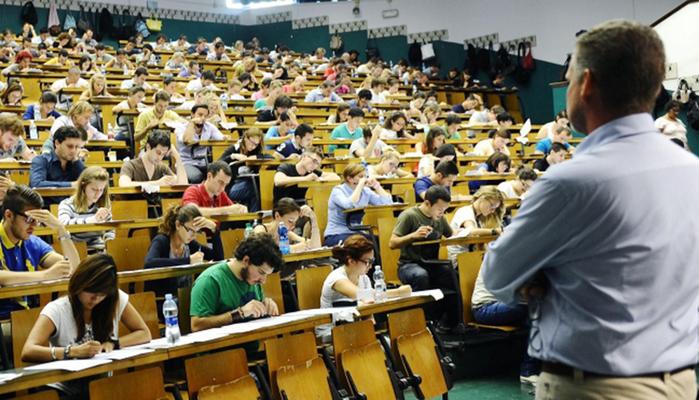 Sciopero prof universitari, al via la protesta con disagi per gli studenti