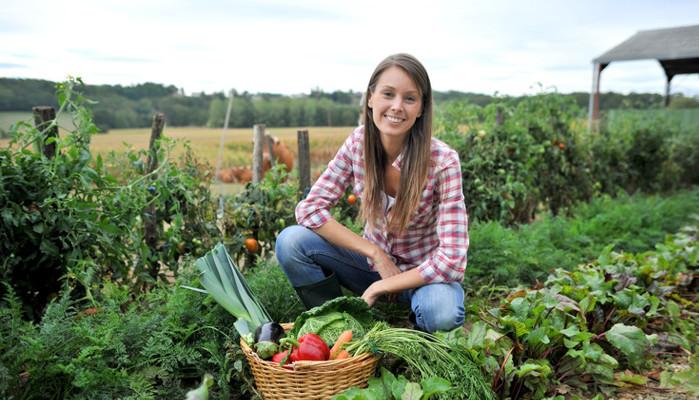 Il contadino del terzo millennio? Ha meno di 35 anni, è laureato e spesso è donna