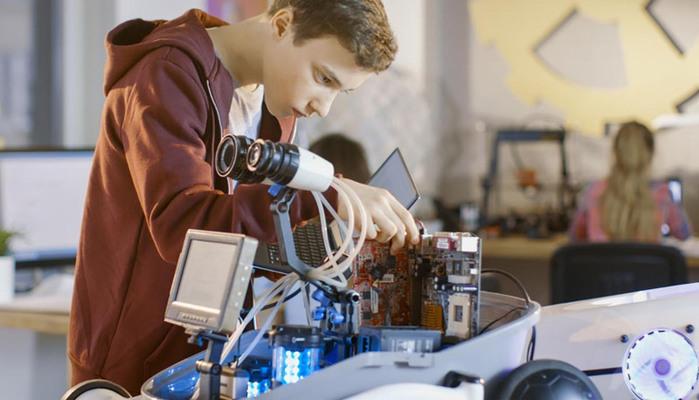 Alternanza scuola lavoro: può essere pagata?