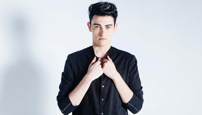 Michele Bravi torna sui social dopo l’incidente
