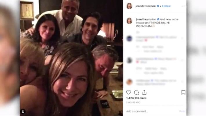 Jennifer Aniston su Instagram: il primo selfie fa milioni di like in poche ore